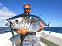 Rave Lure 240 By Saltywater Tackle -Salty Water Tackle p 1 2 1 1 8 12118 Rave Lure 220 by Saltywater Tackle