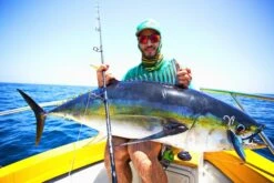 Tackle House Contact Britt CBP 145SW Sinking 22 Tackle House Contact Britt CBP 145SW Sinking -Salty Water Tackle p 6 8 8 2 6882 legend 1